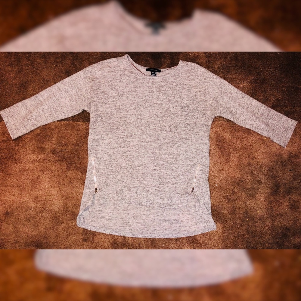 ATMOSPHERE GREY SWEATER WITH SILVER ZIPPER DETAIL
